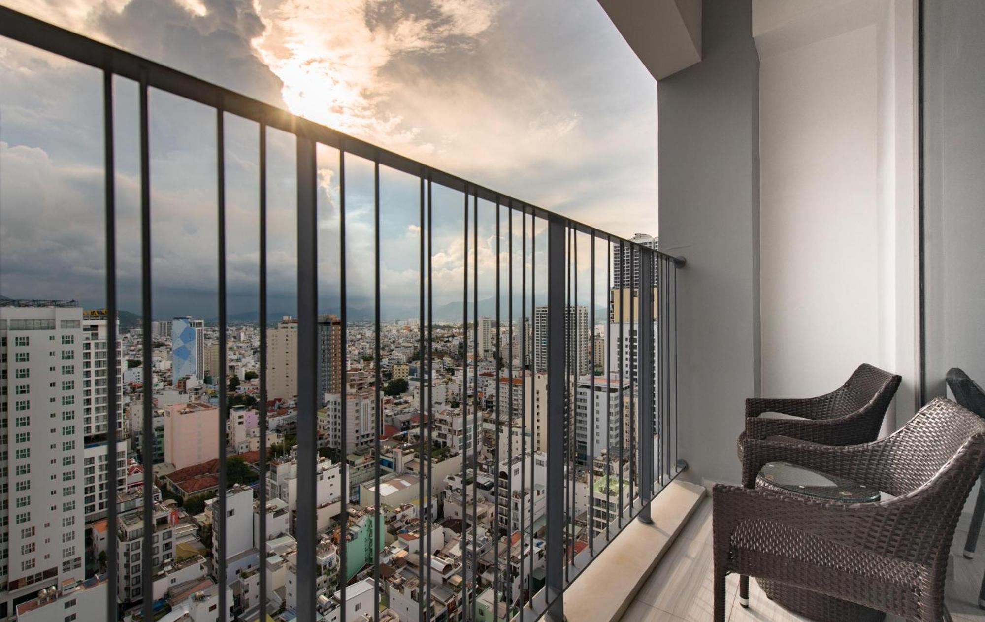 Holi Panorama Condotel Nha Trang Eksteriør billede